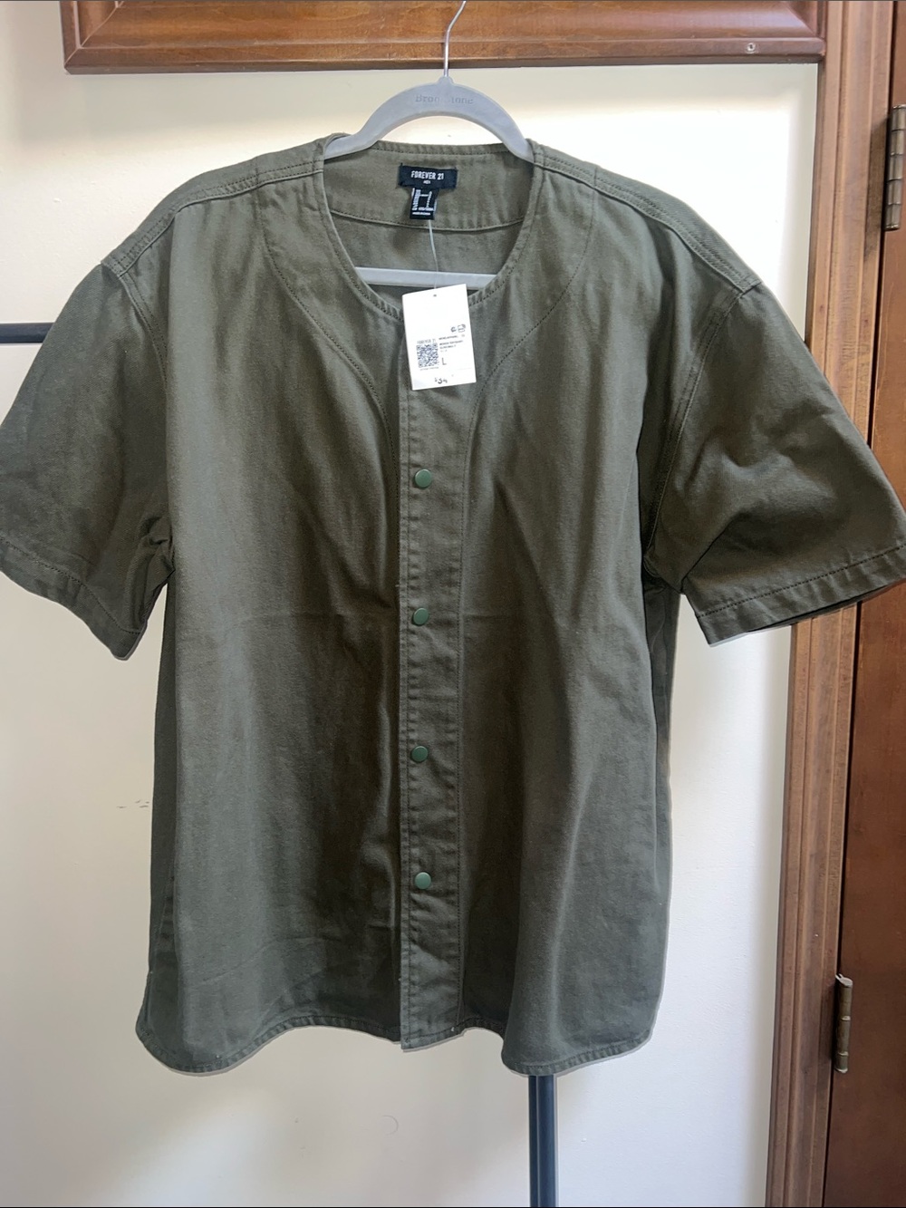 Forever 21 Olive Green Snap-Front Short Sleeve Top